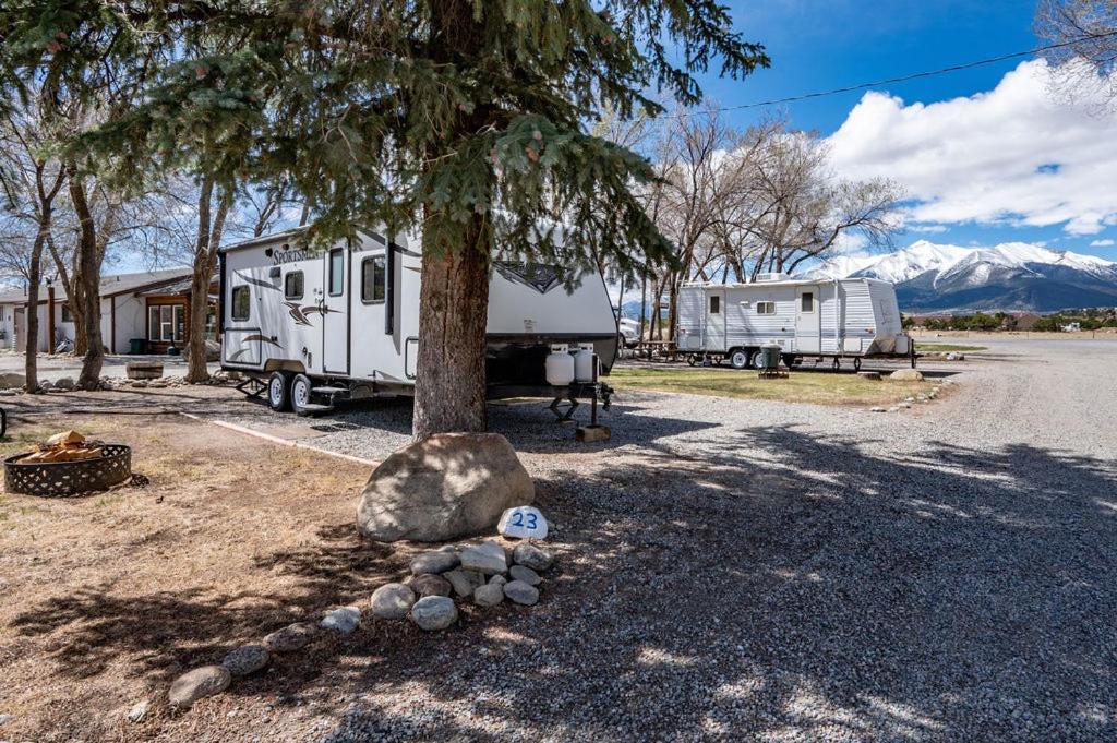 Отель Snowy Peaks Rv Park Буэна-Виста Номер фото